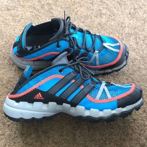 Adidas Step Down Construction Waterproof Hiking Shoes, Men’s or Youth Size 6-6.5